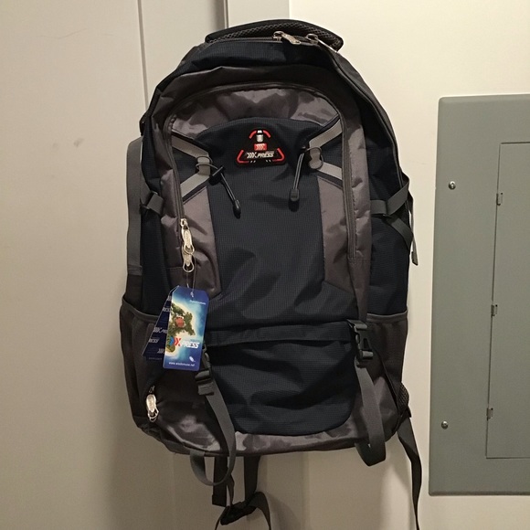 New York XPress Camping/Hiking Daypacks 8013 Navy NWT